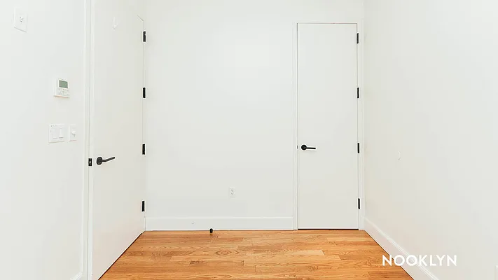 Rented by Nooklyn NYC LLC | media 49