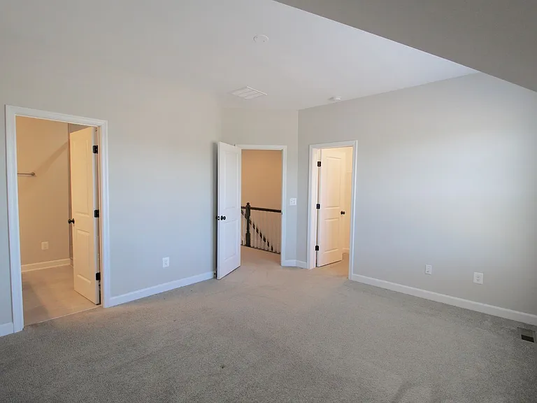 3398 Monterey Dr — Photo 29