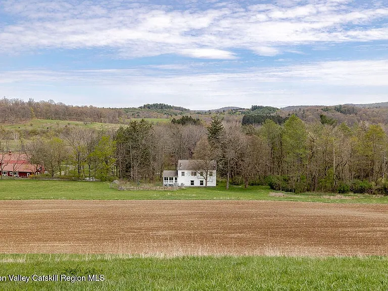 56 Willowdale Farm Rd #CARRIAGE HOUSE — Photo 20