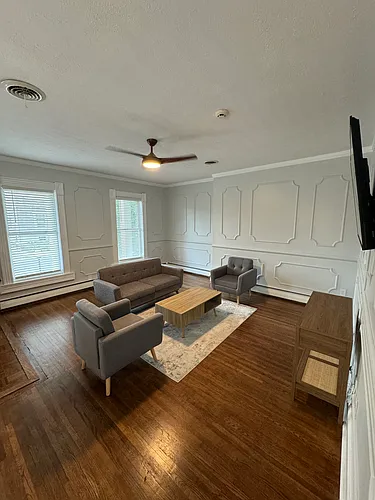 153 S Paint St #B Photo 1