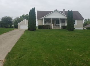 12247 Hill Rd, Swartz Creek, MI 48473