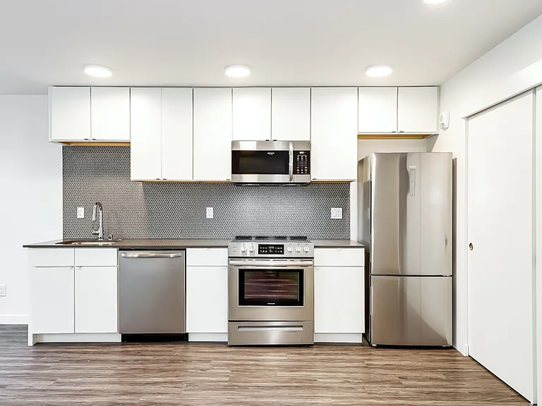 LYLA Eastlake Apartments — Photo 11