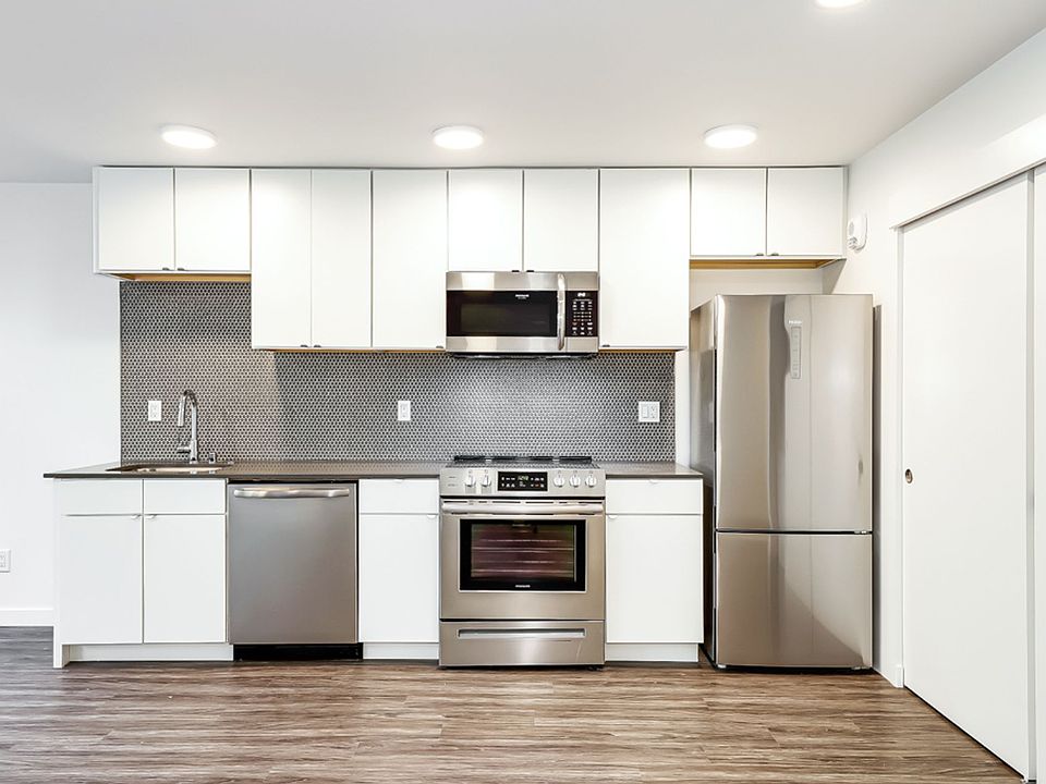 1st image of 2600 Eastlake Ave E APT 101