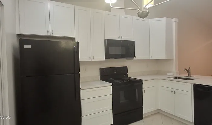 12240 Eastcove Dr — Photo 3