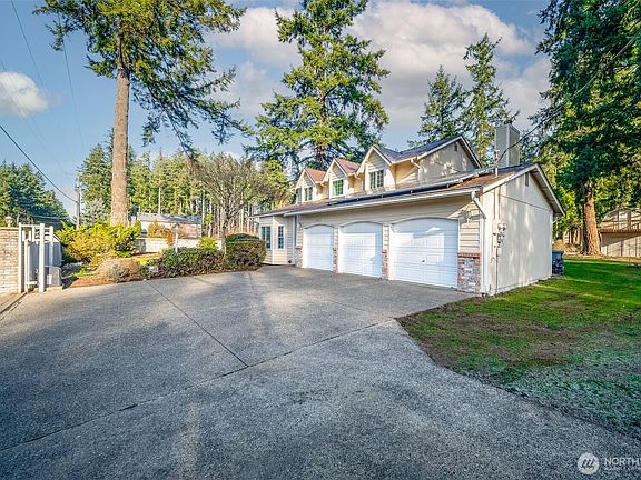 3rd image of 16011 Spanaway Loop S