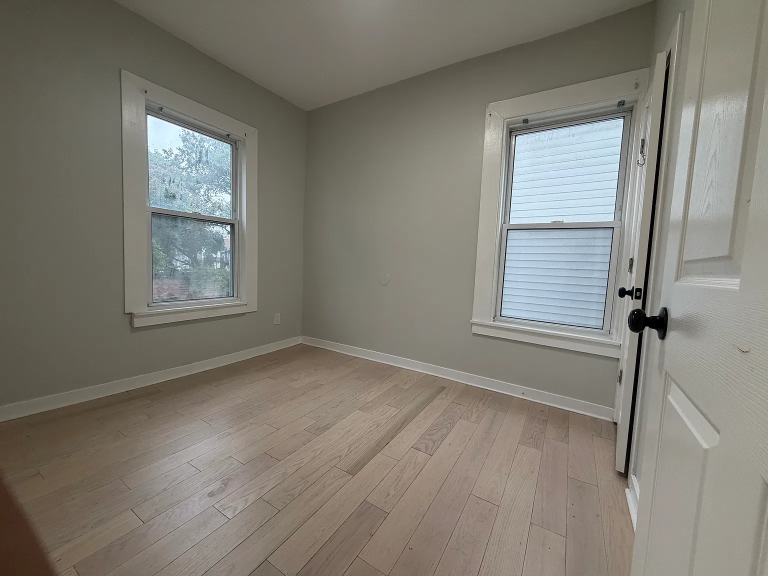 4 bed, 1200 sqft, $1,845 — Photo 3