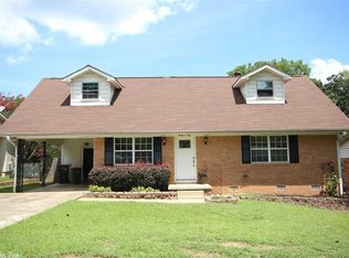 9004 Penrose Ln, Little Rock, AR 72205