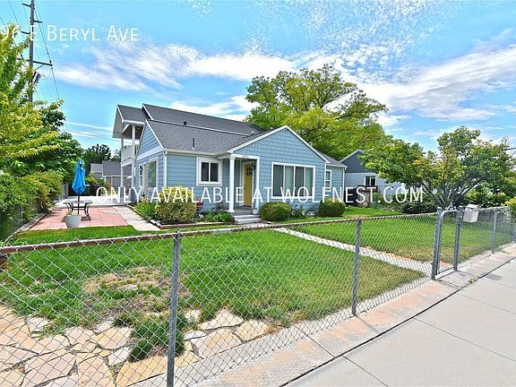 3rd image of 396 E Beryl Ave