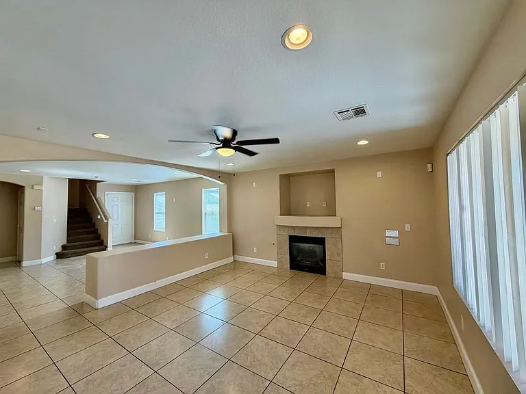 4832 Thackerville Ave — Photo 6