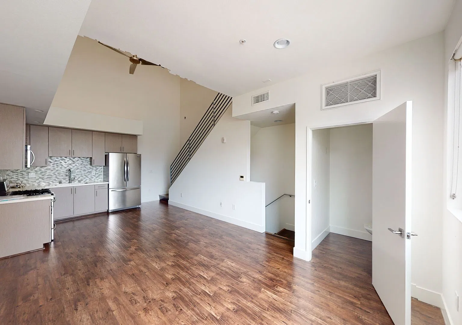 Lindblade Lofts — Photo 3