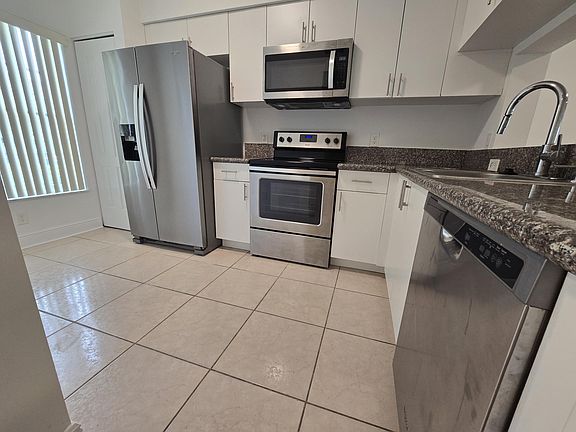 5th image of 78 Simonton Cir