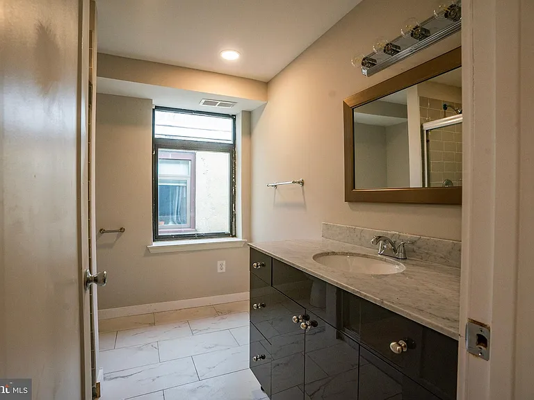 1504 Swain St #2 — Photo 10