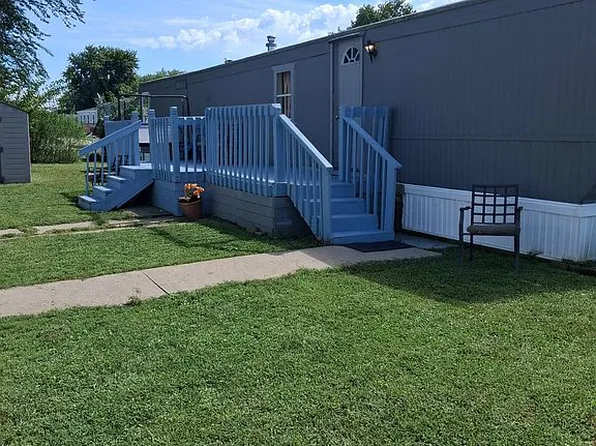 4333 Parkridge Ave #75, Pleasant Hill, IA 50327