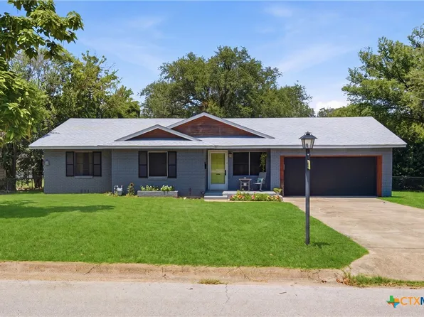1406 N Penelope St, Belton, TX 76513