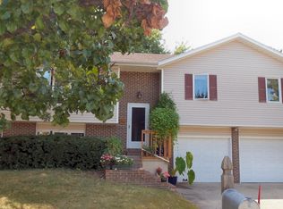 2215 Hillsboro Dr, Columbia, MO 65202