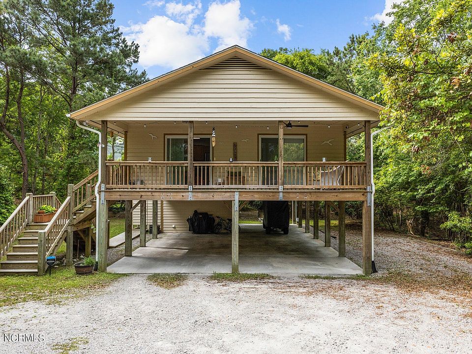 135 Pinewood Place, Emerald Isle, NC 28594 Zillow