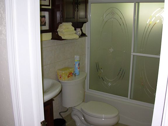 GUEST BATH