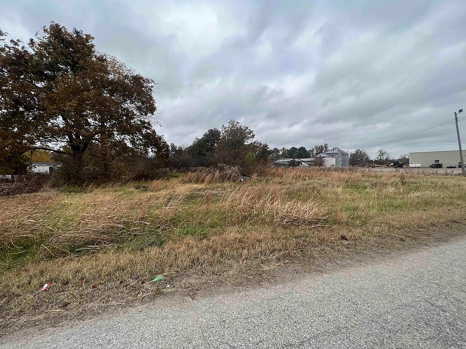 2nd image of 0 Front St