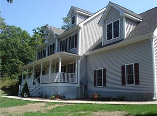 7 Catbird Ln, East Lyme, CT 06333