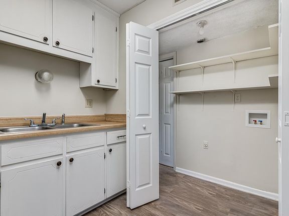 LAUNDRY CONNECTIONS READY FOR WASHER AND DRYER