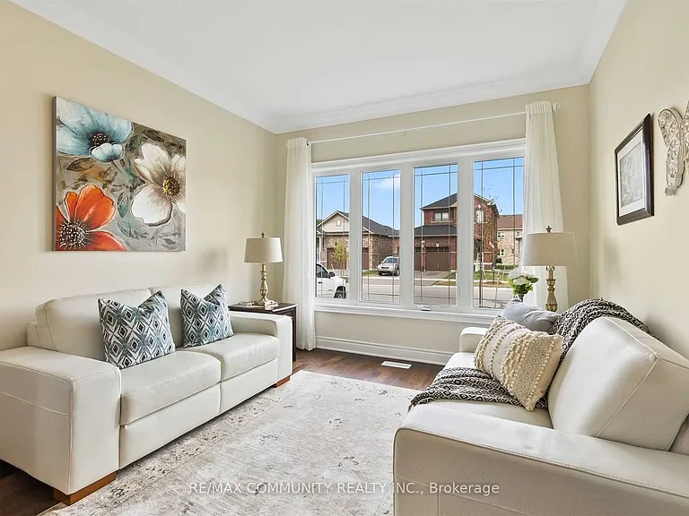 5 Pollock Ave — Photo 4