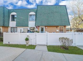 474 Daryl Drive, Medford, NY 11763