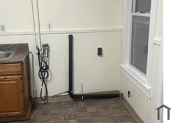 2 bed, 1000 sqft, $1,500 — Photo 3