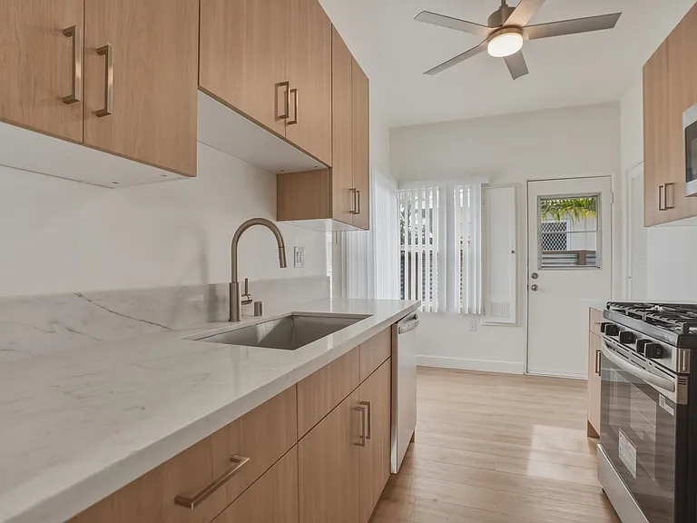 2317-2321 Ocean Park Blvd — Photo 14