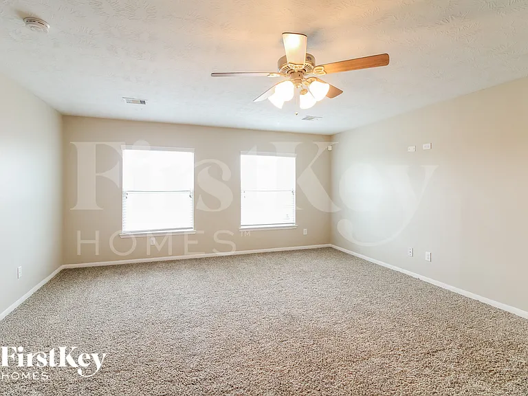 8303 Egret Bay Cir — Photo 9
