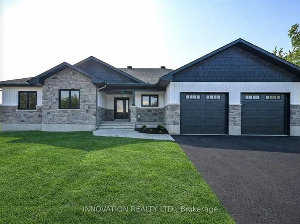 10472 Saint John St, North Dundas, ON K0E 1S0