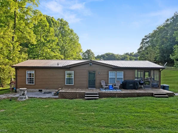 102 Logston Run Rd, Ravenswood, WV 26164