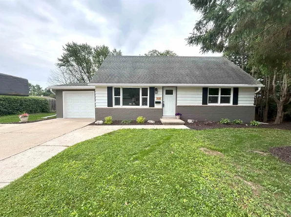 939 Veronica Ln, De Pere, WI 54115