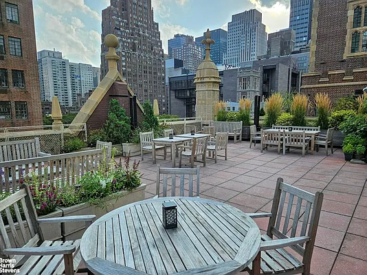 Rented by Brown Harris Stevens | media 5