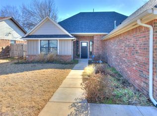 604 Silver Maple Ln, Noble, OK 73068
