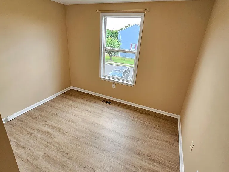 509 Beebe Ct — Photo 21