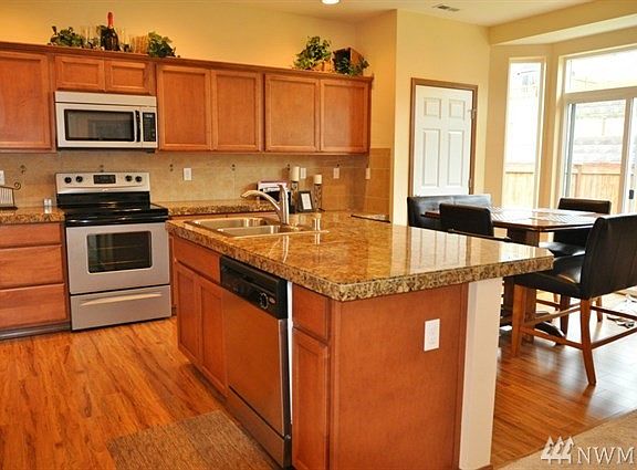 4th image of 6916 86th Ave NE