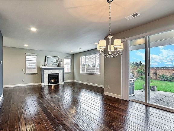 3rd image of 11418 175th St E