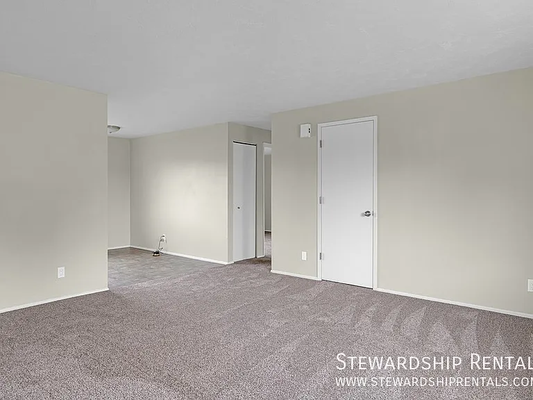 1154 Grant Aly — Photo 4