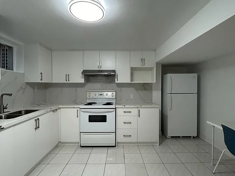 27 Macklingate Ct #BSMT — Photo 10