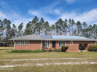 317 E Main St, Adrian, GA 31002