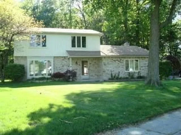 7339 Woodsman Cir, Holland, OH 43528