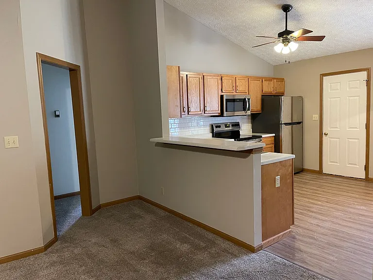 3247 Hopkins Ct — Photo 2