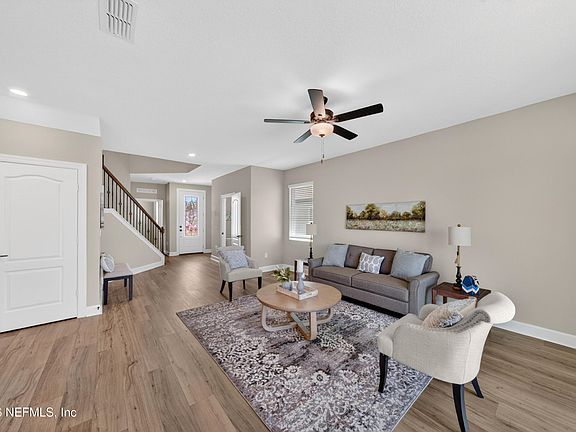 5th image of 3957 GAREYS FERRY Way