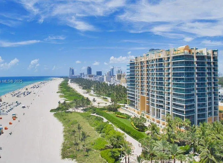 1455 Ocean Dr #1003 — Photo 2