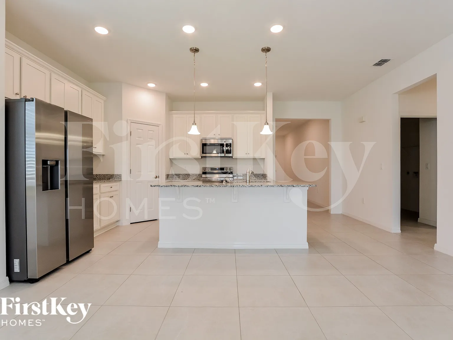 4 bed, 3.0 bath, 2210 sqft, $2,970 — Photo 3