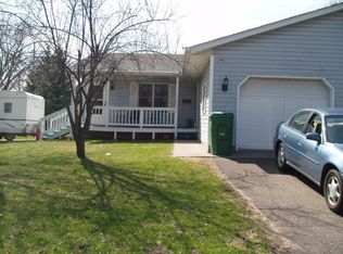 1100 4th St N, Stillwater, MN 55082