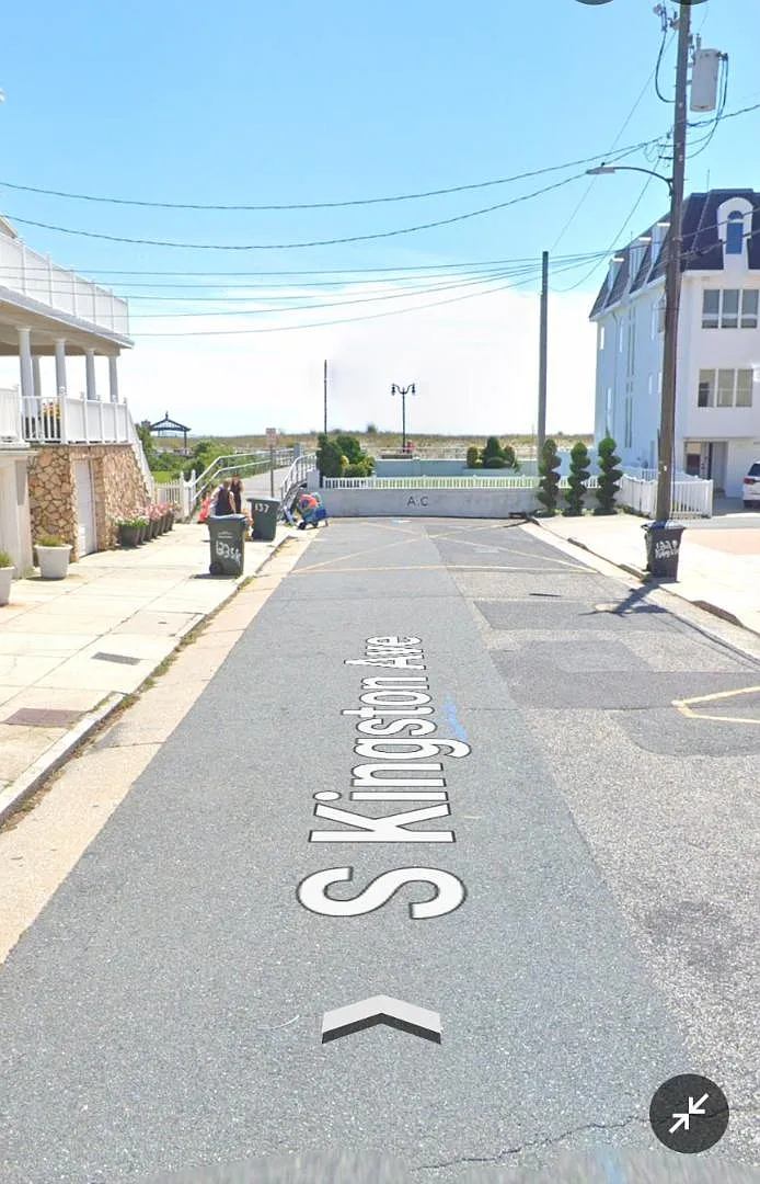 129 S Kingston Ave - Rm 8 — Photo 4