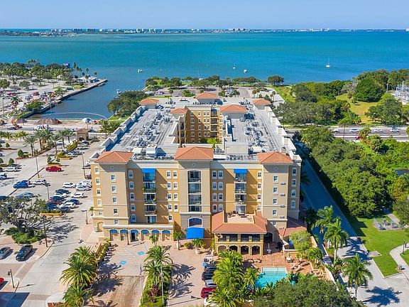 5th image of 1064 N Tamiami Trl Unit 1429