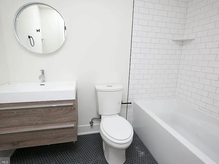 Newly Constructed Apartments in Fishtown — Photo 18