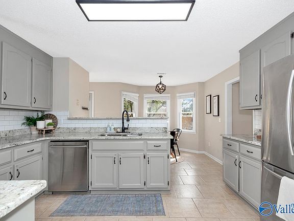 4th image of 103 Wigon Cir